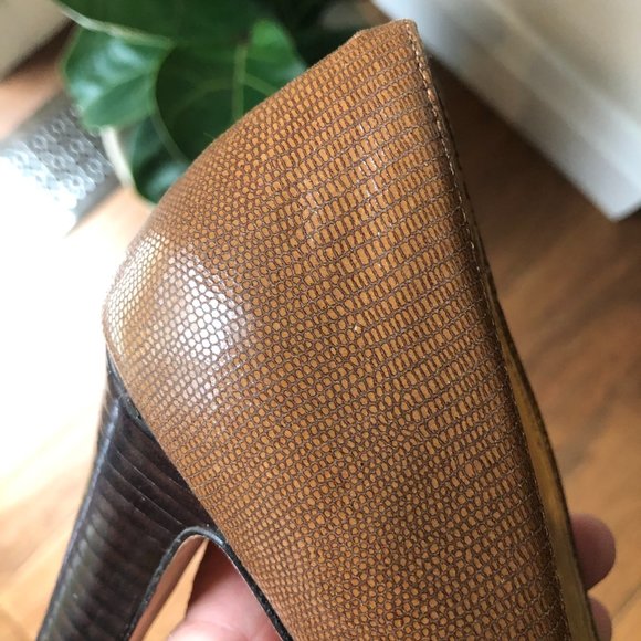 Cole Haan stacked leather peep toe heels pumps - Picture 2 of 5